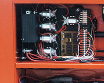 電動叉車採用西德電控 (無段變速)